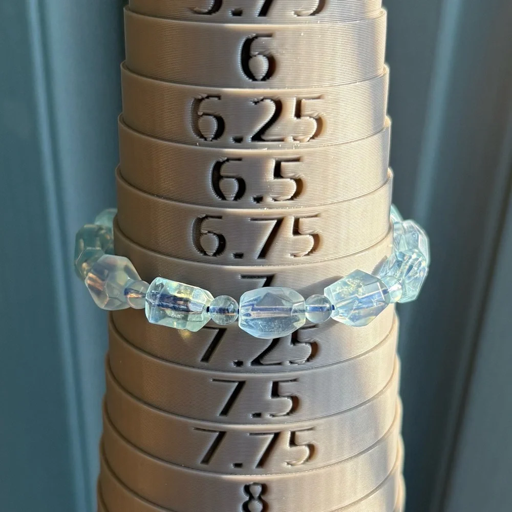 High Grade Aquamarine Faceted Crystal Bracelet 8-9mm - Picture 10 of 10